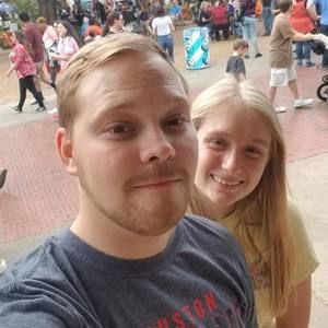 Meet your Posher, Madison